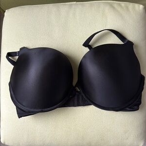 Victoria’s Secret Bombshell plunge bra
